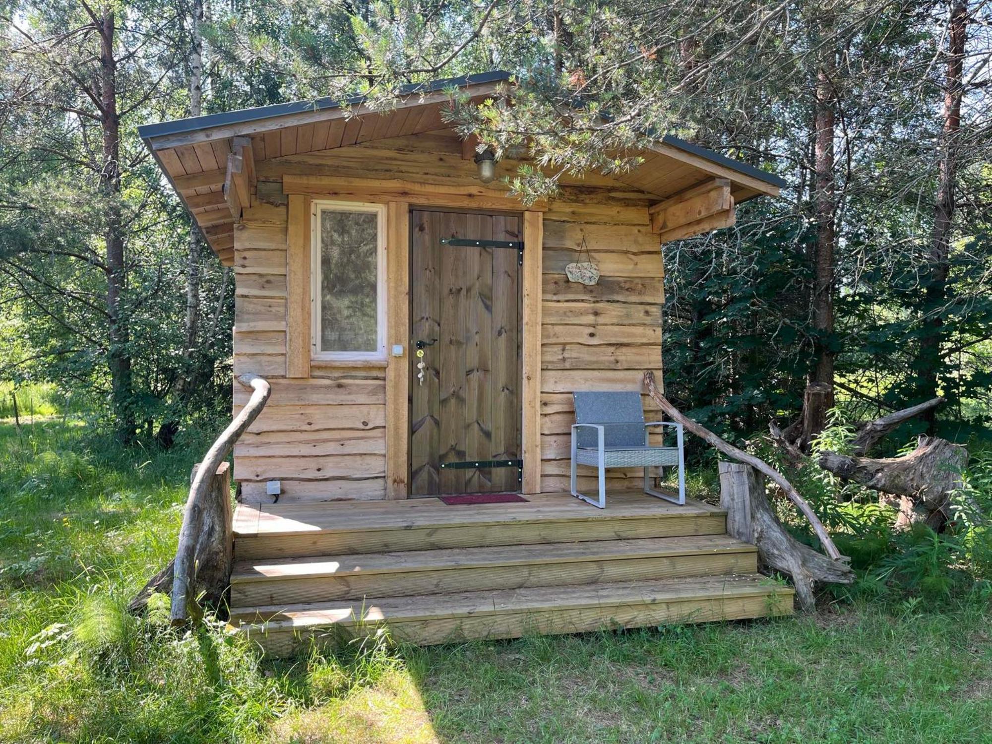 Korjuse Moori Metsaonn- Forest Hut Hotel Exterior photo